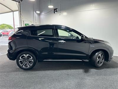 2017 Honda Vezel - Thumbnail