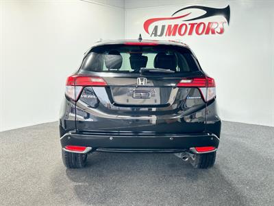 2017 Honda Vezel - Thumbnail
