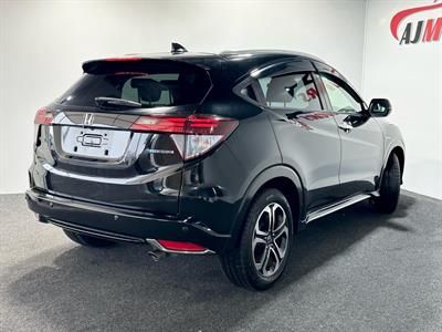 2017 Honda Vezel - Thumbnail