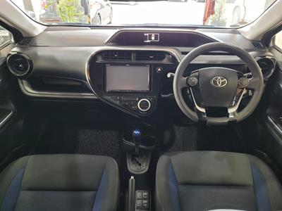 2017 Toyota Aqua - Thumbnail