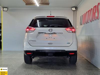 2017 Nissan X-Trail - Thumbnail