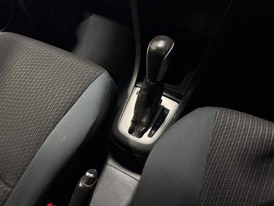 2013 Suzuki Swift - Thumbnail