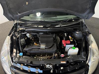 2013 Suzuki Swift - Thumbnail