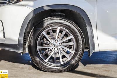 2019 Toyota Highlander - Thumbnail