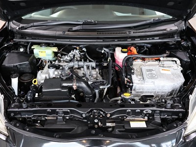 2013 Toyota Aqua - Thumbnail