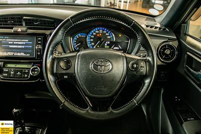 2017 Toyota Corolla - Thumbnail