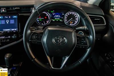 2017 Toyota Camry - Thumbnail