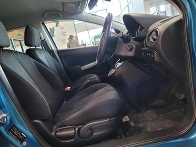 2012 Mazda Demio - Thumbnail