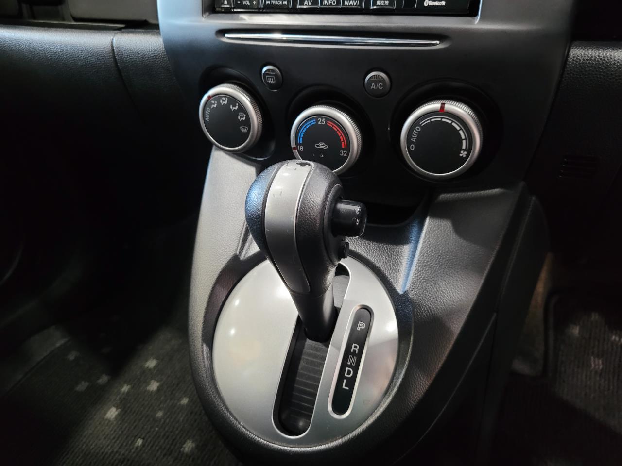 2012 Mazda Demio