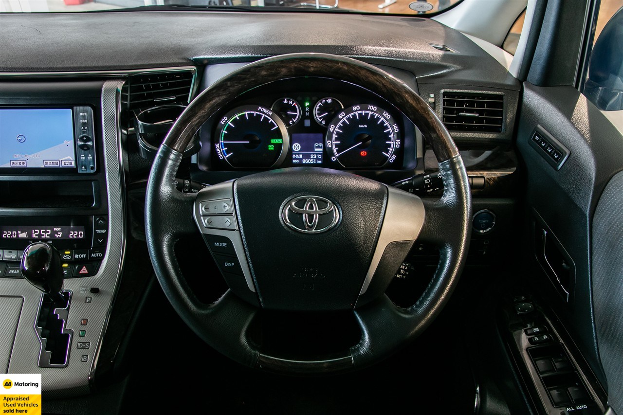 2012 Toyota Vellfire