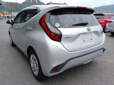 2021 Toyota Aqua - Thumbnail