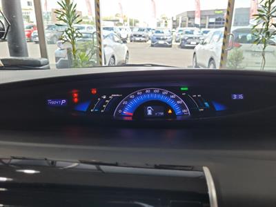 2014 Toyota Estima - Thumbnail