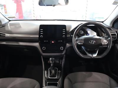 2022 Hyundai IONIQ - Thumbnail