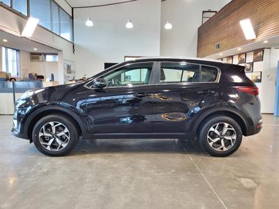 2020 Kia Sportage - Thumbnail