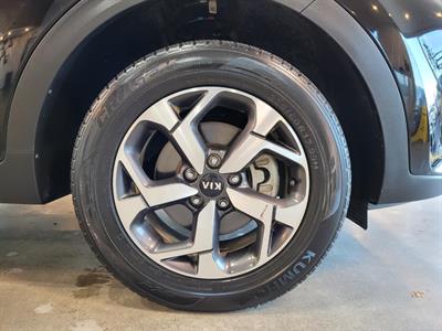 2020 Kia Sportage - Thumbnail