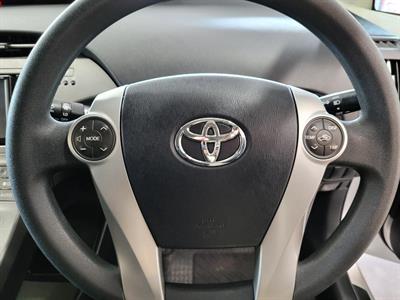2013 Toyota Prius - Thumbnail