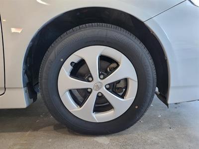 2013 Toyota Prius - Thumbnail