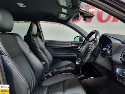 2016 Toyota Corolla - Thumbnail