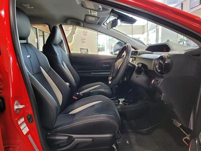 2017 Toyota Aqua - Thumbnail