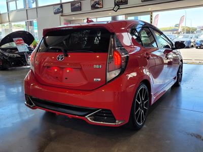 2017 Toyota Aqua - Thumbnail