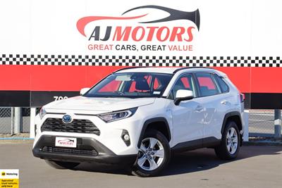 2020 Toyota RAV4 - Thumbnail