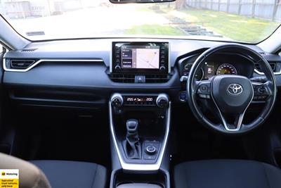 2020 Toyota RAV4 - Thumbnail
