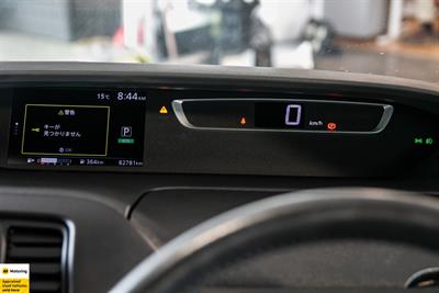 2018 Nissan Serena - Thumbnail