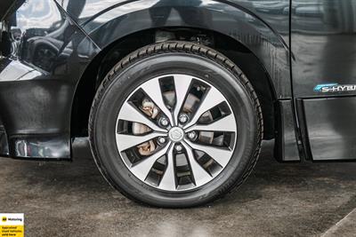 2018 Nissan Serena - Thumbnail
