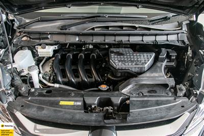 2018 Nissan Serena - Thumbnail