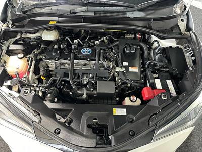 2017 Toyota C-HR - Thumbnail