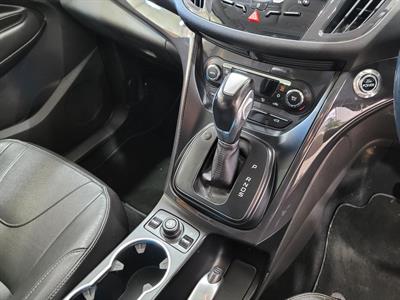 2015 Ford Kuga - Thumbnail