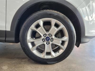 2015 Ford Kuga - Thumbnail