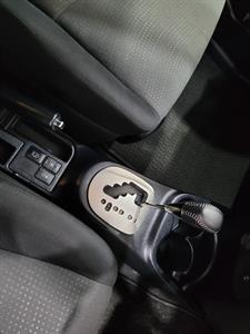 2015 Toyota Vitz - Thumbnail