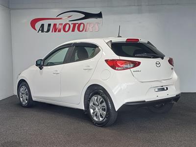 2020 Mazda 2 - Thumbnail
