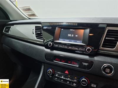 2019 Kia Niro - Thumbnail