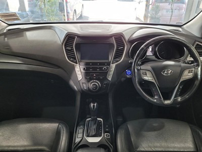 2016 Hyundai Santa Fe - Thumbnail