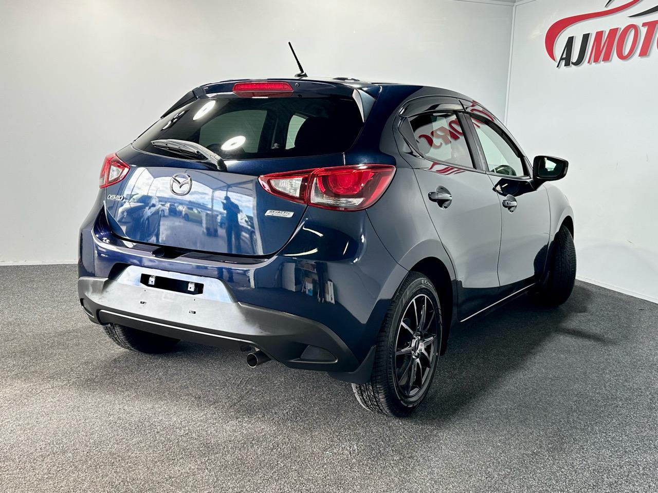 2016 Mazda Demio