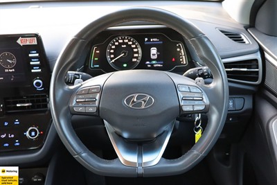 2022 Hyundai IONIQ - Thumbnail