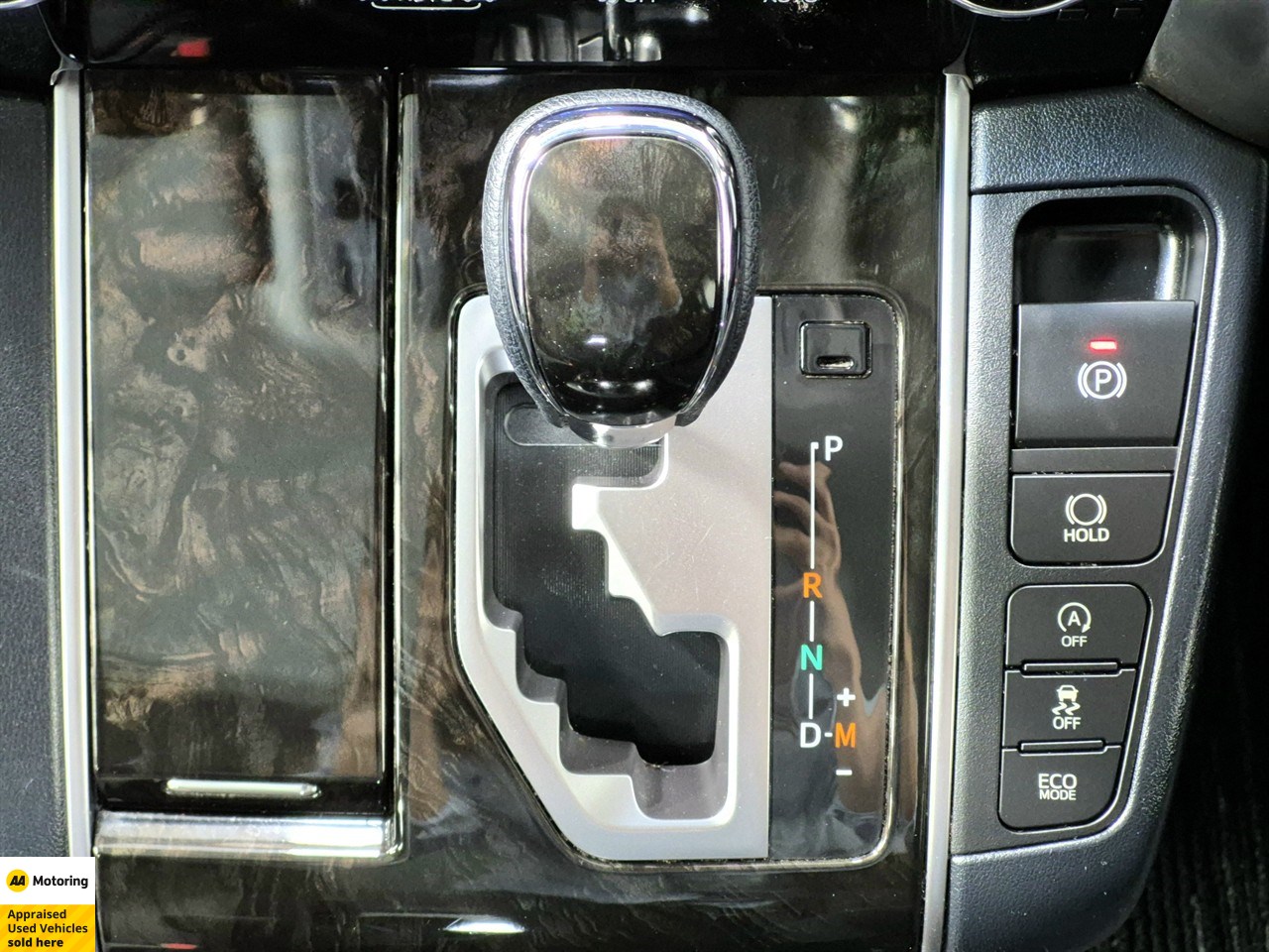 2015 Toyota Vellfire