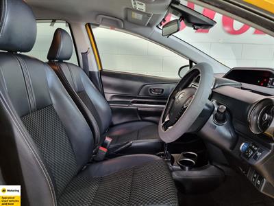 2017 Toyota Aqua - Thumbnail