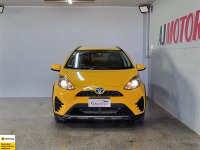 2017 Toyota Aqua - Thumbnail