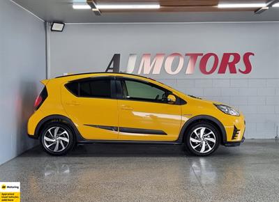 2017 Toyota Aqua - Thumbnail