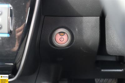 2016 Nissan Leaf - Thumbnail