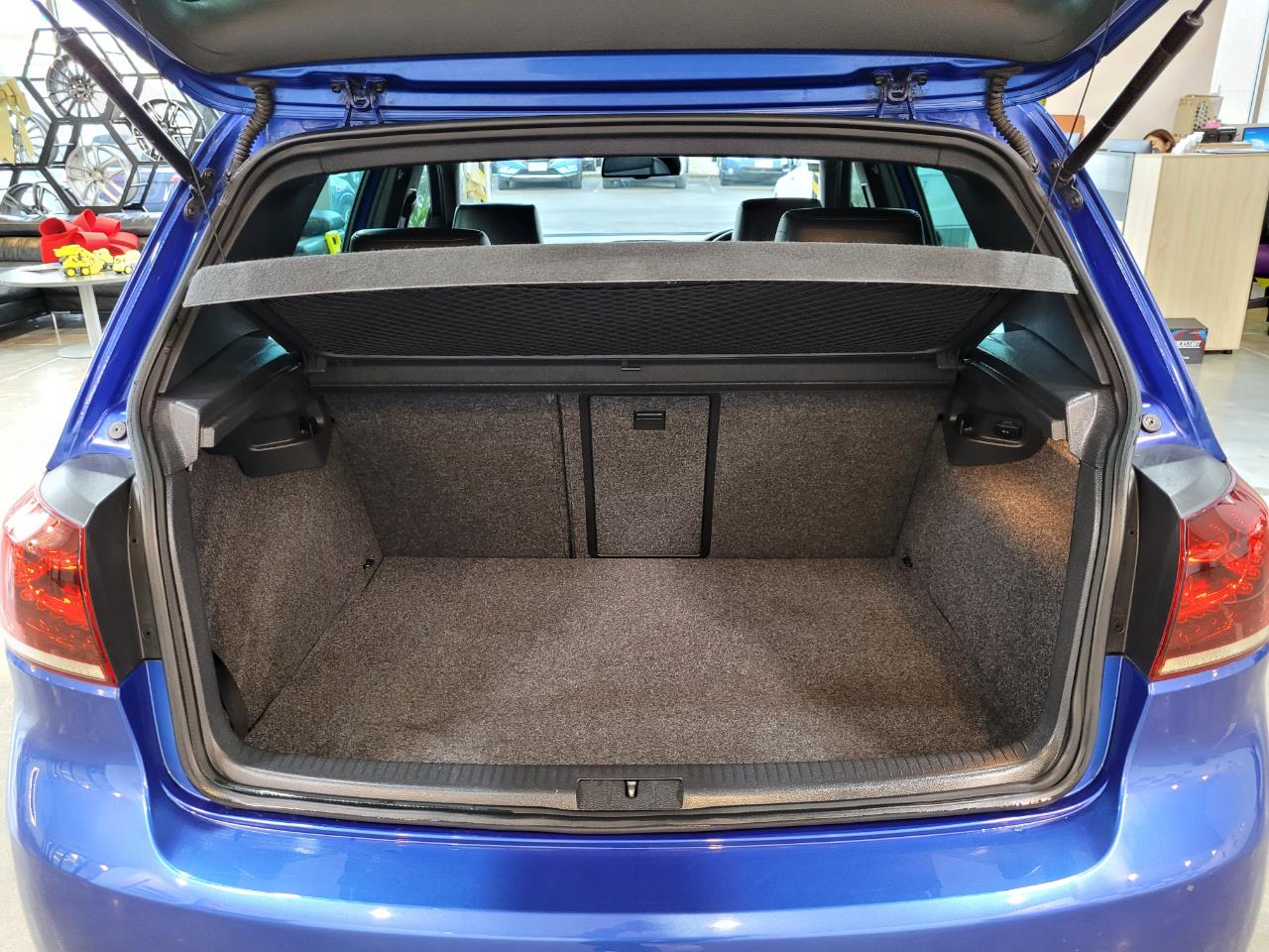 2011 Volkswagen Golf R