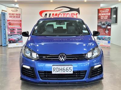 2011 Volkswagen Golf R - Thumbnail