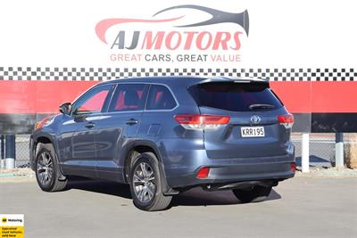 2017 Toyota Highlander - Thumbnail