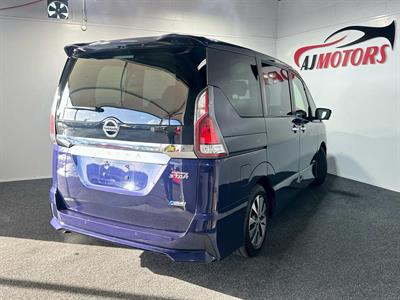 2018 Nissan Serena - Thumbnail