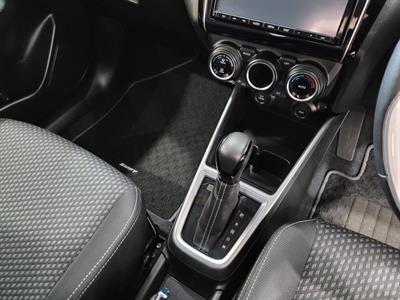 2019 Suzuki Swift - Thumbnail