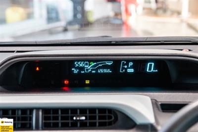 2014 Toyota Aqua - Thumbnail