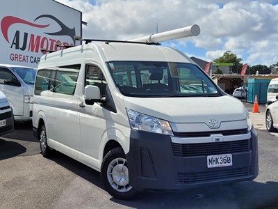 2019 Toyota Hiace - Thumbnail